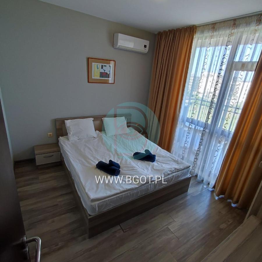 Sorrento Sole Mare - Apartments By The Beach Sveti Vlas Esterno foto