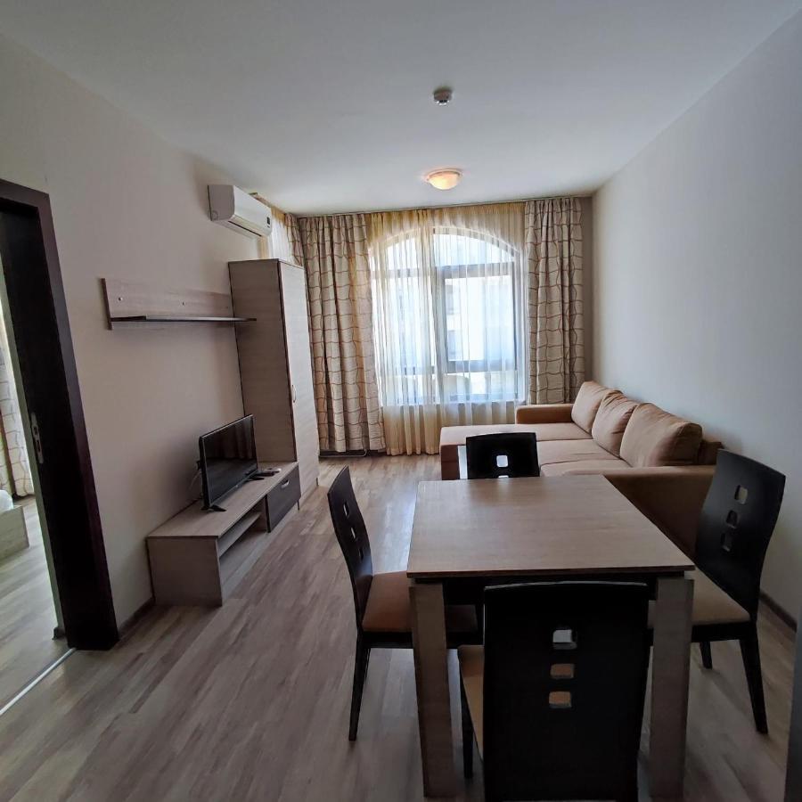 Sorrento Sole Mare - Apartments By The Beach Sveti Vlas Esterno foto