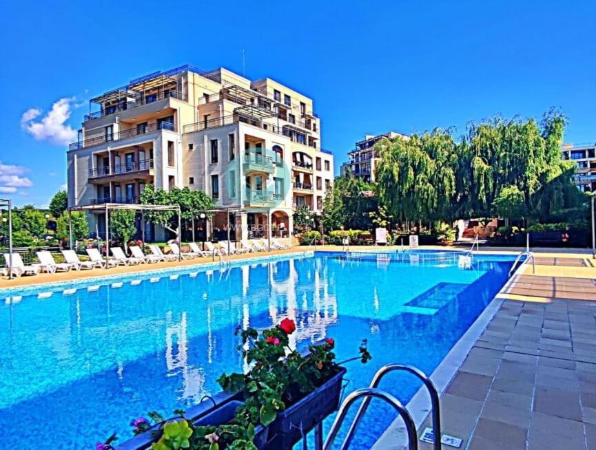 Sorrento Sole Mare - Apartments By The Beach Sveti Vlas Esterno foto